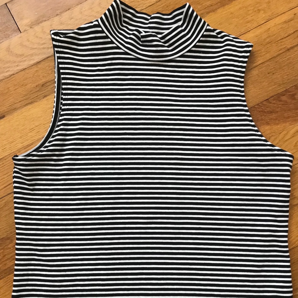Sleeveless top